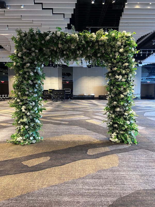 The Matrimony Arch - Green + White