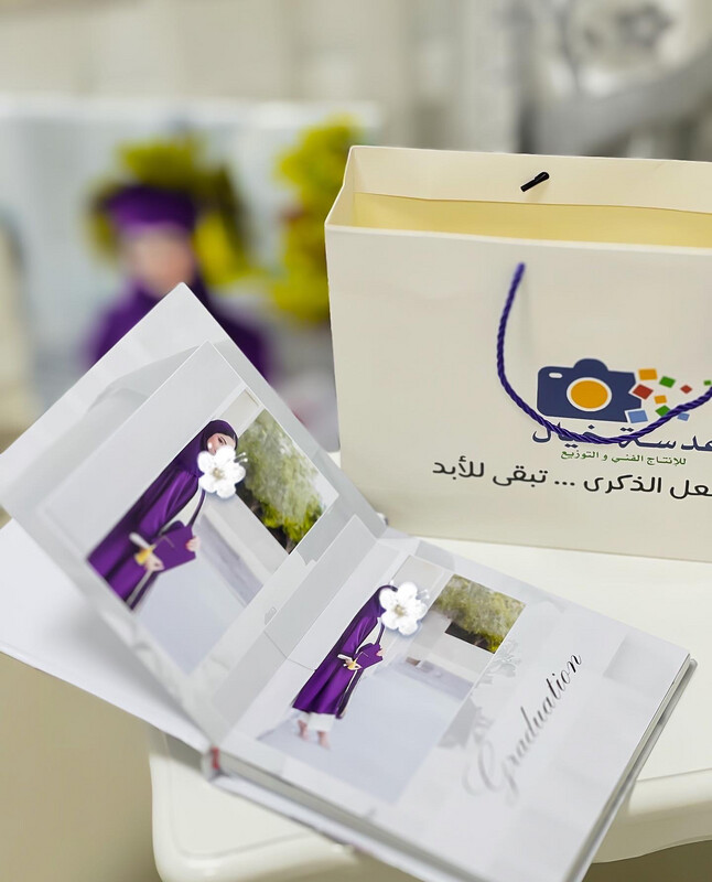 ألبوم الخريجات