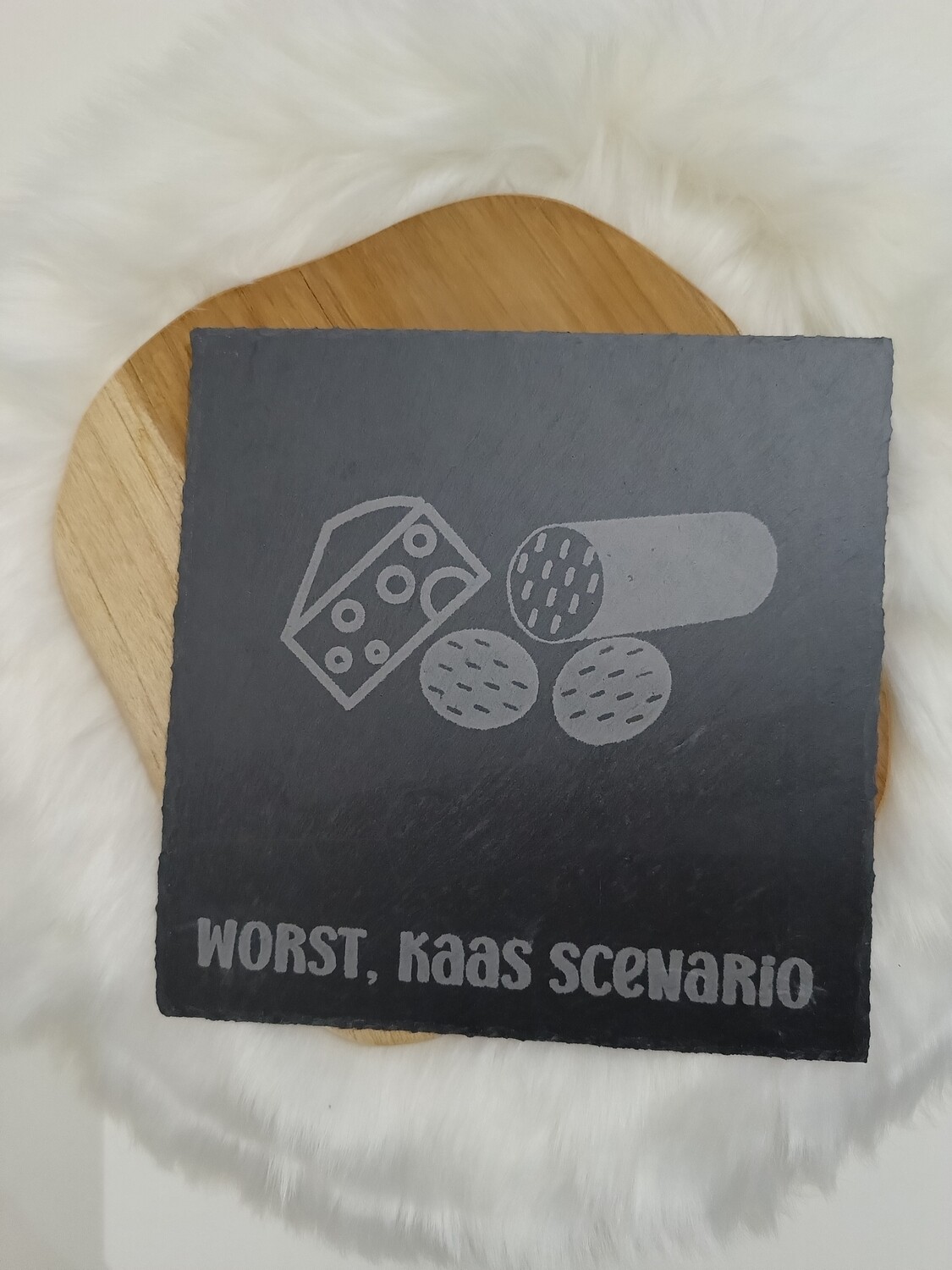 Borrelplank worst, kaas