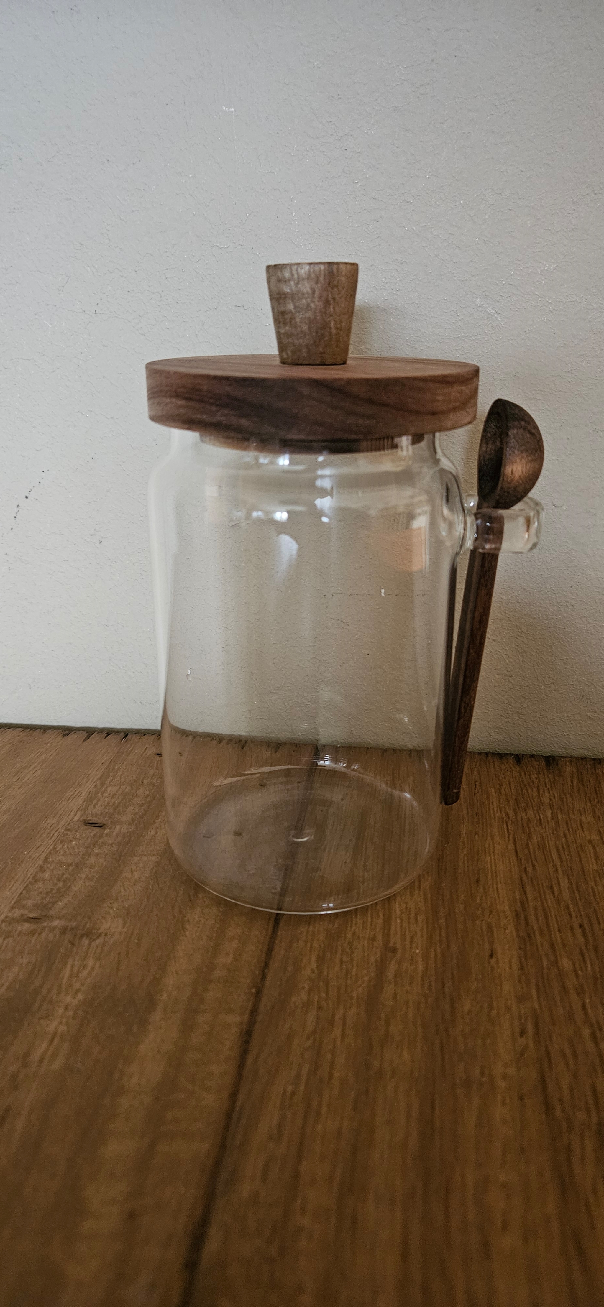 Moderne glazen pot met lepel, 730ml