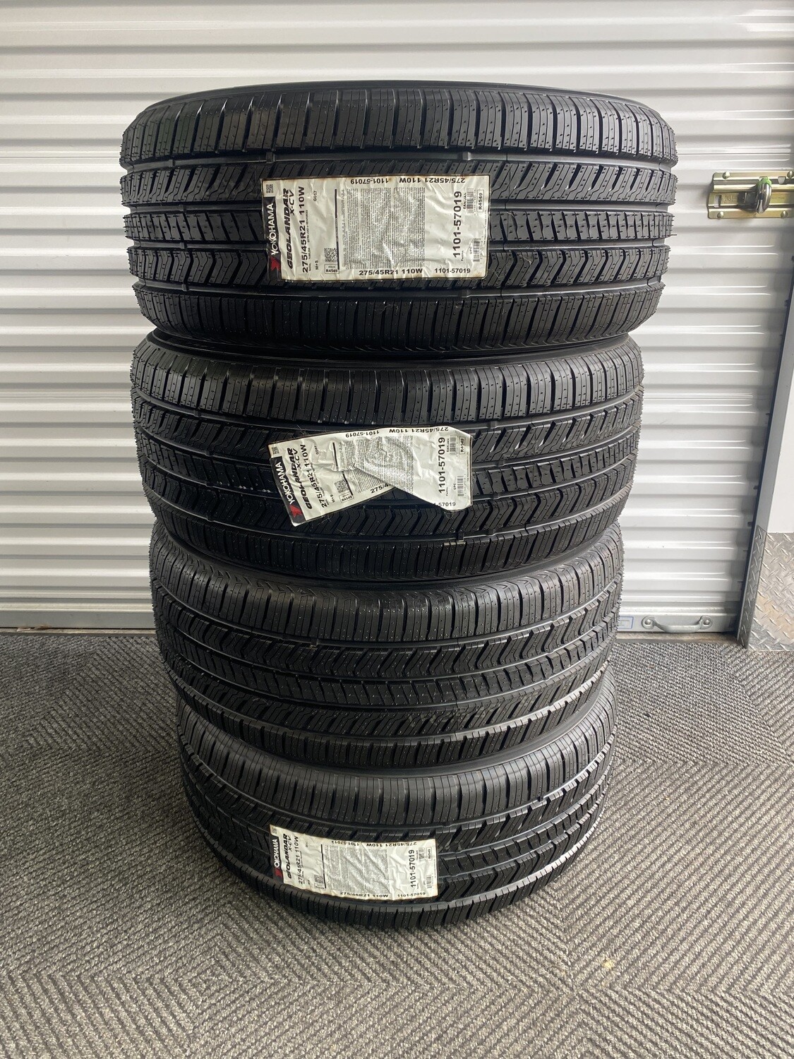 275/45r21 110W XL Yokohama Geolander X-CV Set of 4 Tires