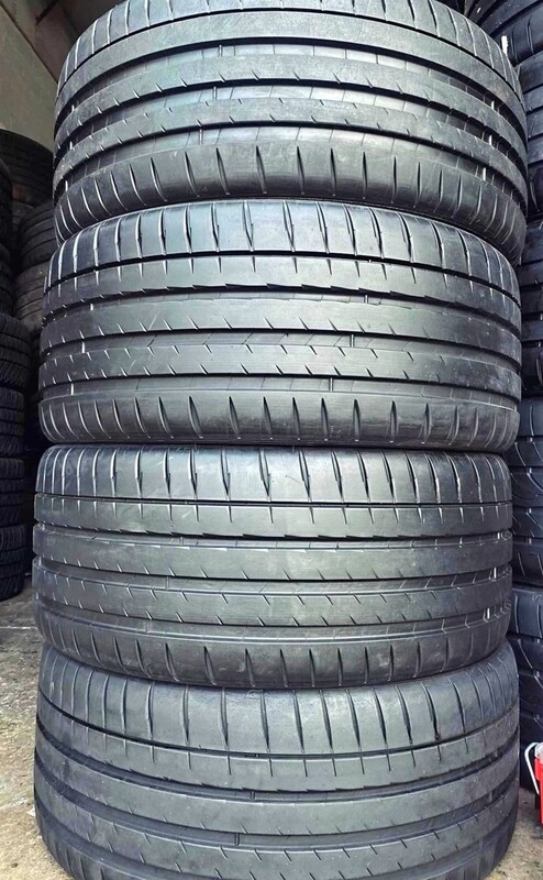 235/35/20 Michelin Pilot Sport 4s Performance 4 Tires