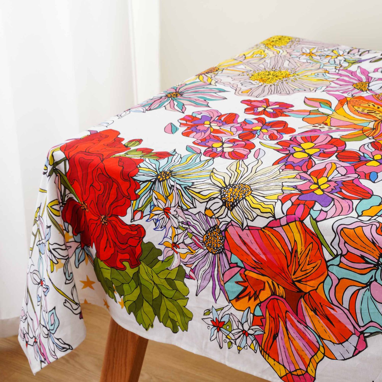 'In Bloom - Sunny Day' tablecloth