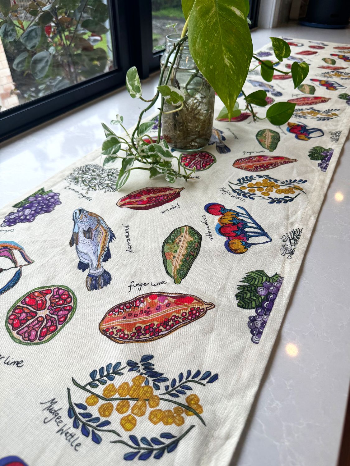 'Home Grown' table runner in cream