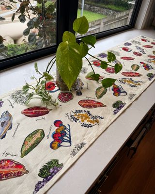 'Home Grown' table runner in cream