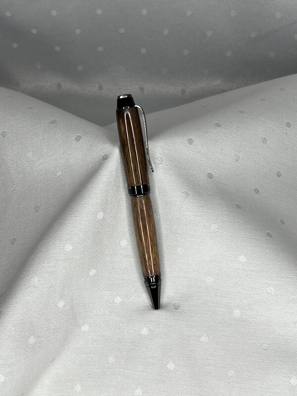 &quot;SmokeyOak&quot; Cigar Pen
