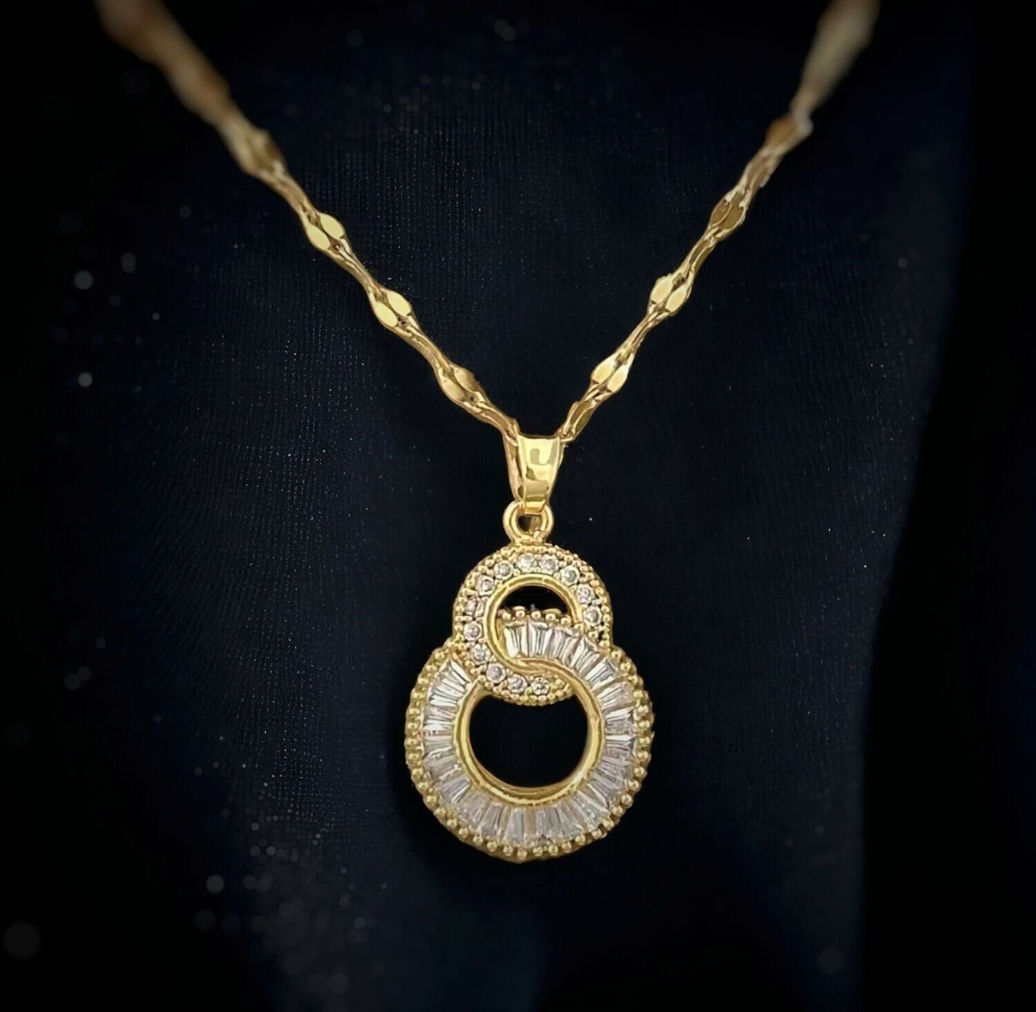 Crossover Circles Pendant