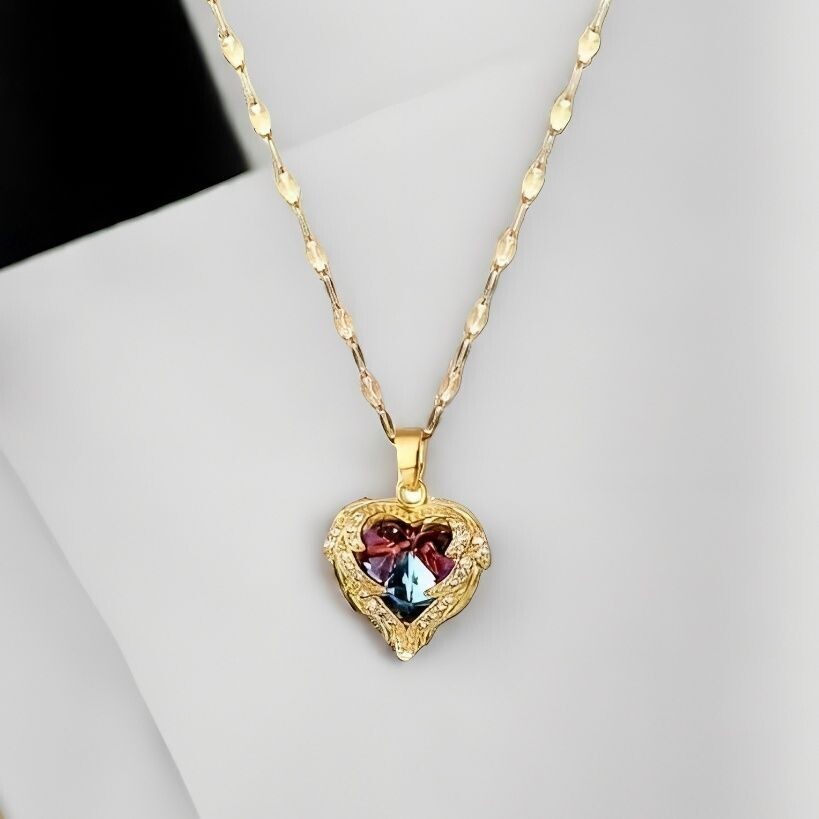 Love Heart Shaped Faux / Diamond Pendant Necklace