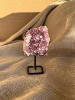 Mini amethist op standaard Mini amethist op standaard