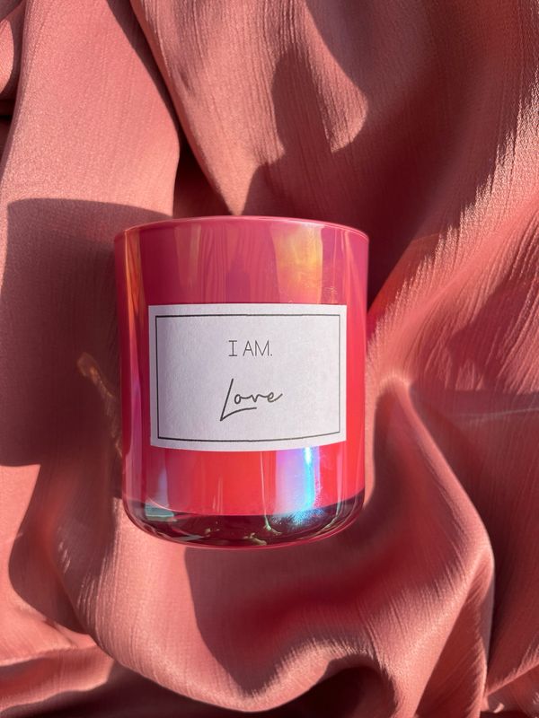 I AM. LOVE