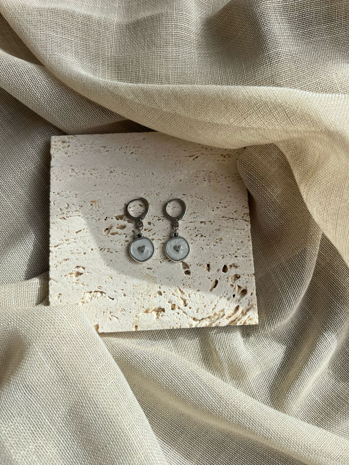 Oorbellen hartje zilver