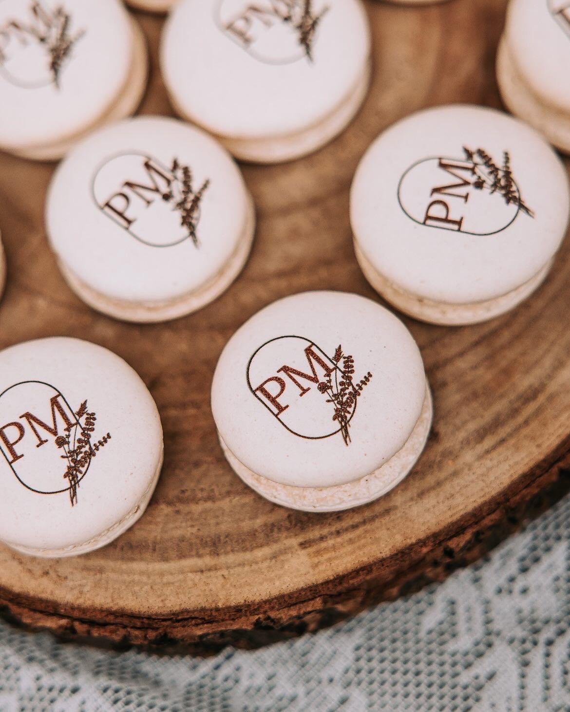 Macarons  met opdruk 6 & 12 stuks