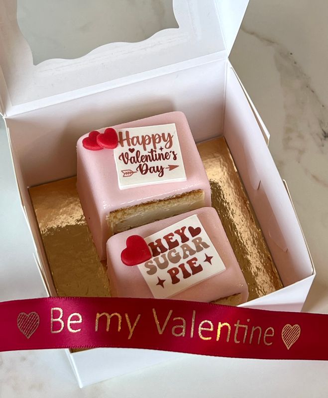 Valentijns Petit Fours per 2 stuks Valentijns Petit Fours per 2 stuks