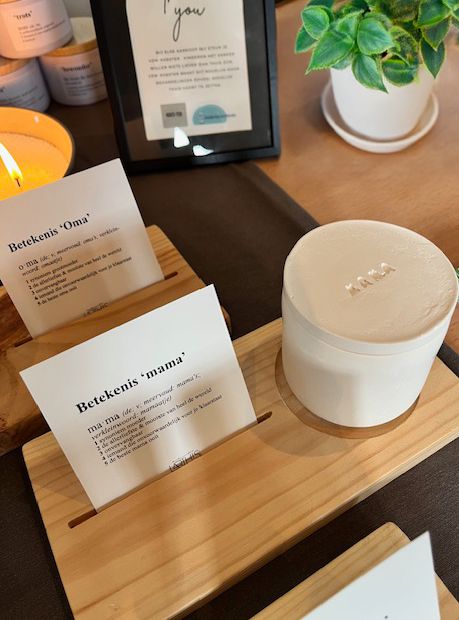 Mama + plankje + kaartje