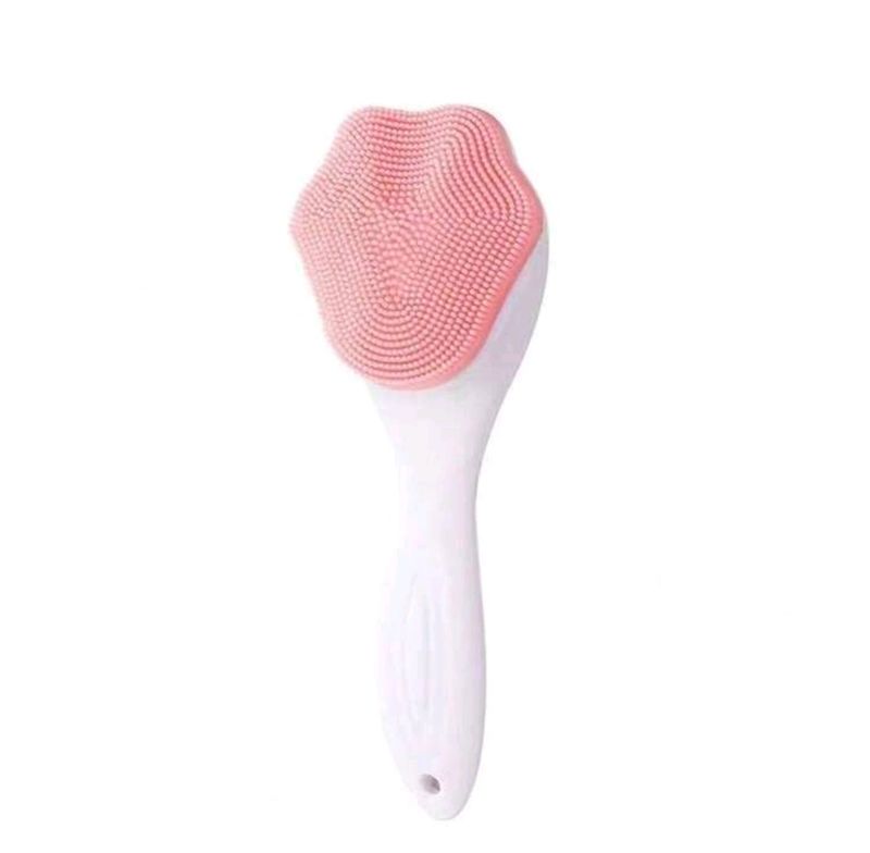 SILICONE EXFOLIATION AND BLACKHEAD CLEANSING BRUSH