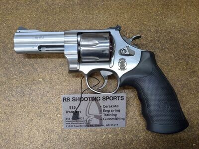 SMITH AND WESSON 610 10MM
