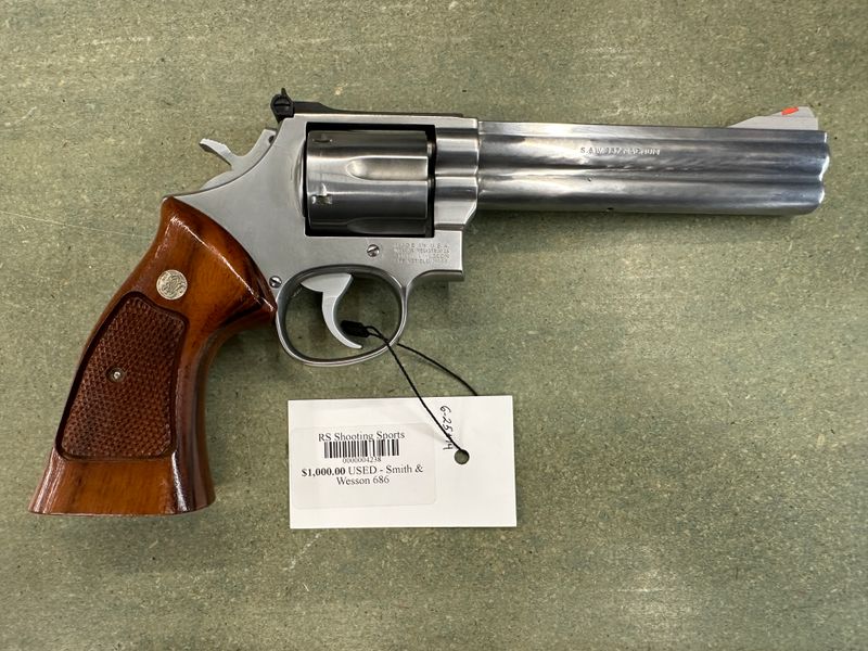 USED - Smith & Wesson 686