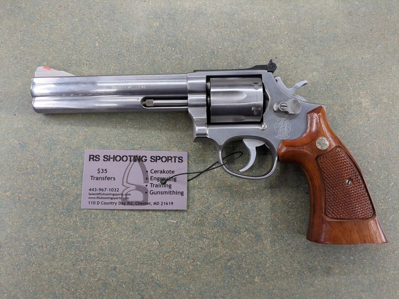USED - Smith & Wesson 686