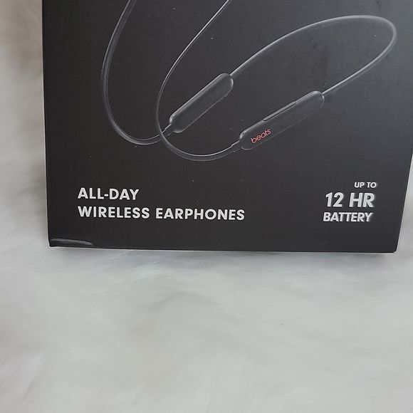 BEATS FLEX BUDS