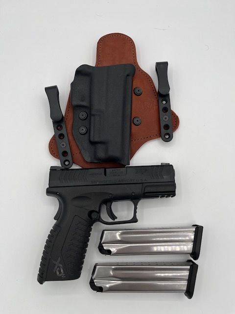 Springfield Armory XD9 MM 3.8 in Barrel  1 Leather IWB Pancake Holster
