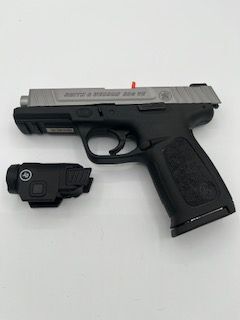 Smith & Wesson SD9VE 16 Rd CT Rail Light