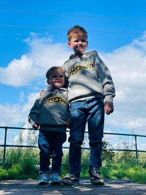 KIDS APPAREL