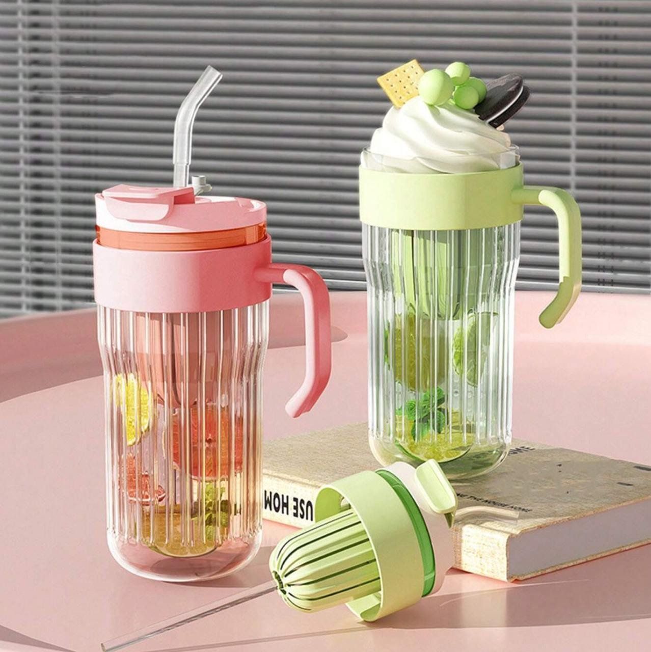 580ml Plastic Handle Vertical Stripes Glass Tumbler with Infuser, Splash-Proof Lid and Reusable Straw