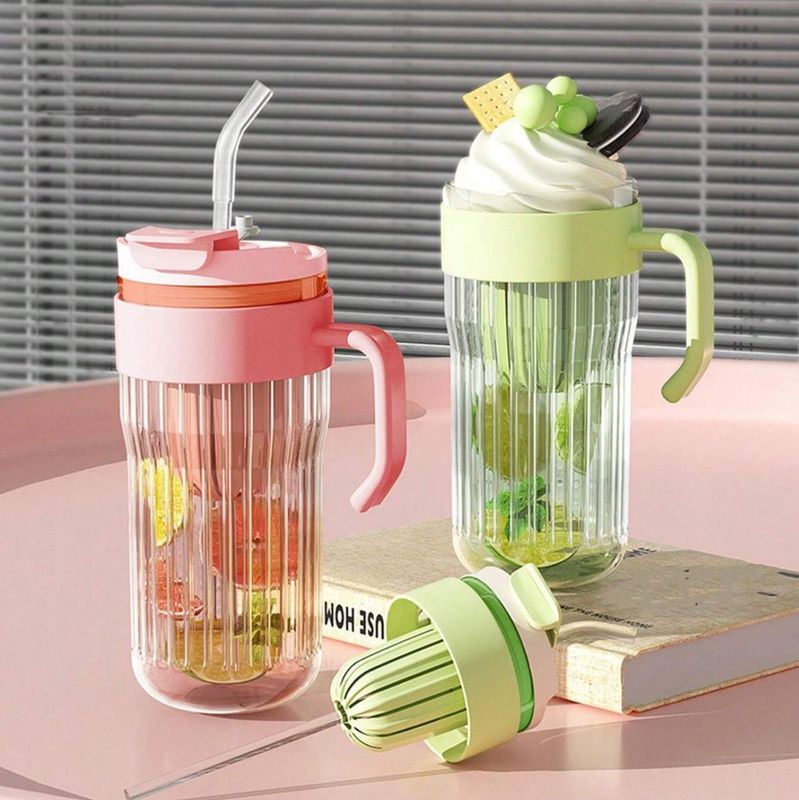 580ml Plastic Handle Vertical Stripes Glass Tumbler with Infuser, Splash-Proof Lid and Reusable Straw