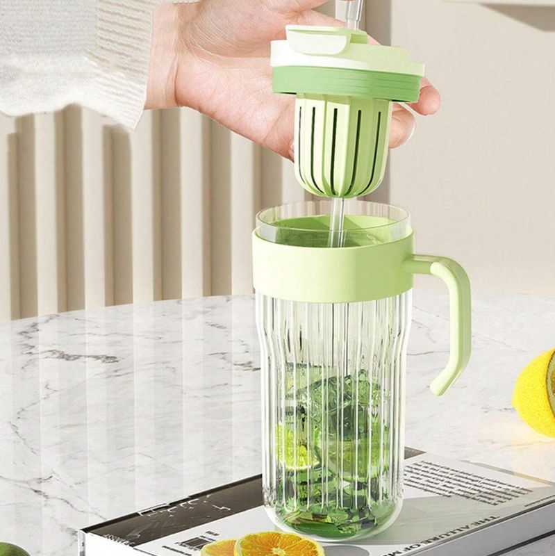 580ml Plastic Handle Vertical Stripes Glass Tumbler with Infuser, Splash-Proof Lid and Reusable Straw