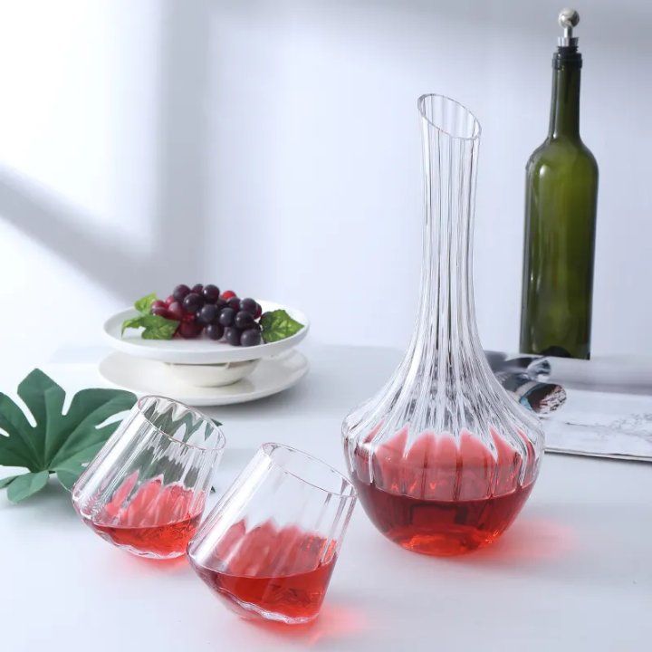 Exquisite Crystal Wine Decanter