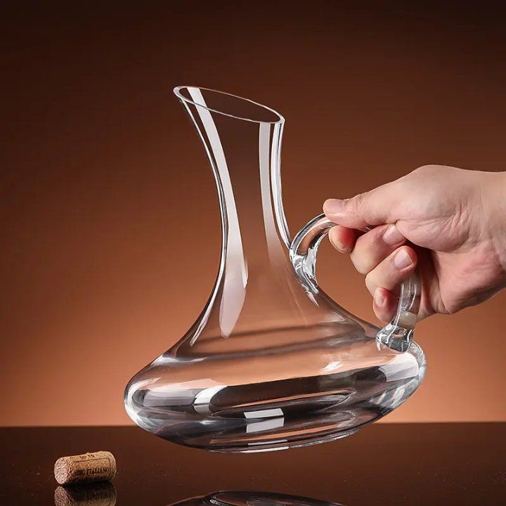 Elegant Crystal Wine Decanter