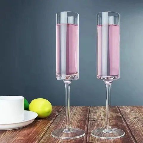 Timeless Elegance Glasses: 100% Lead-Free Crystal Flutes (6 pieces)
