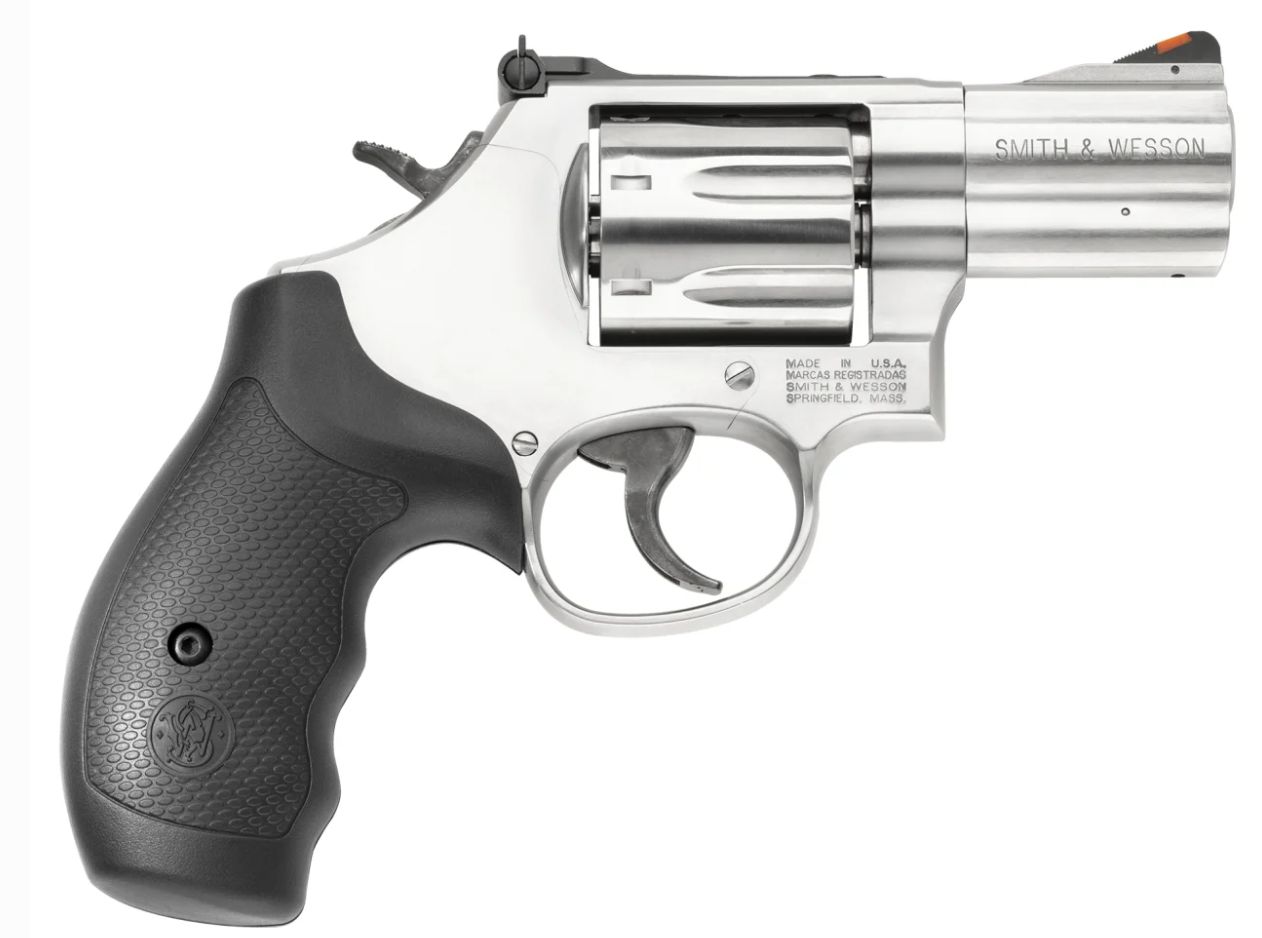 S&amp;W 686 PLUS 357 MAG 2.5&quot; 7-RD REVOLVER