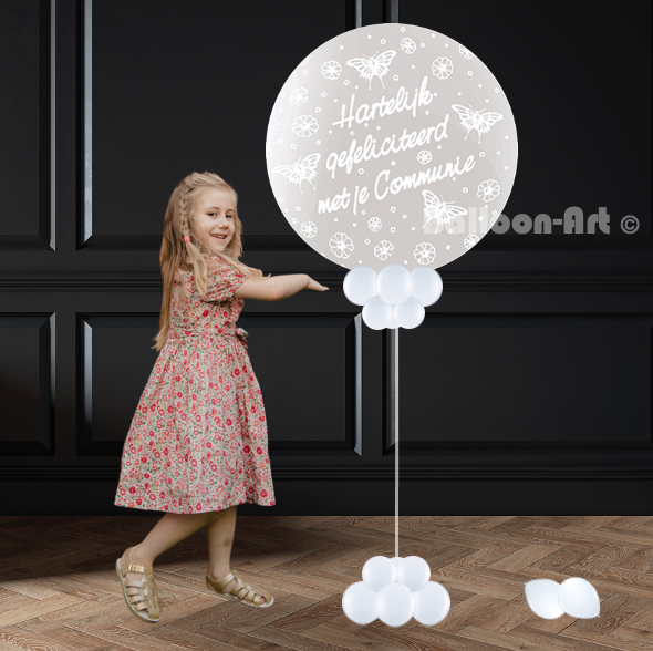 Reuzenballon Communie Zwevend