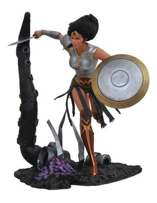 DC Comic Gallery Diorama PVC Statue Dark Nights Metal Wonder Woman 23 cm