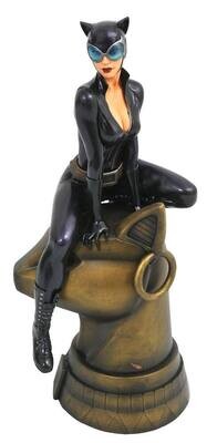 DC Comics Gallery Diorama PVC Statue Catwoman 23 cm