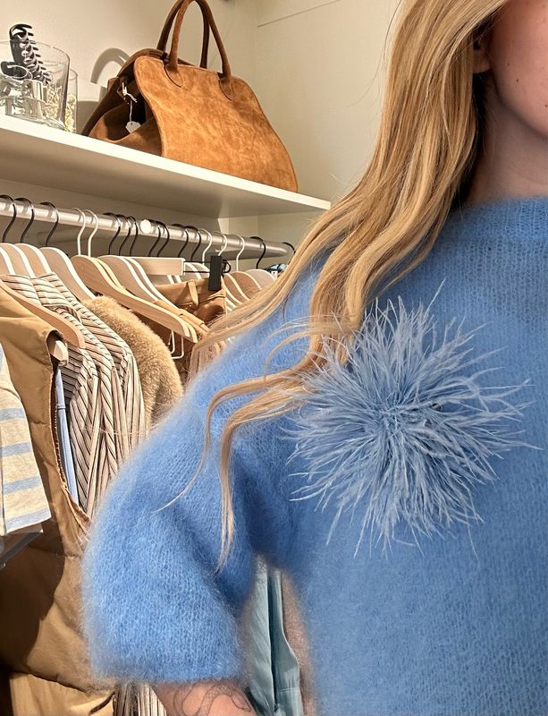 Feather Light Blue