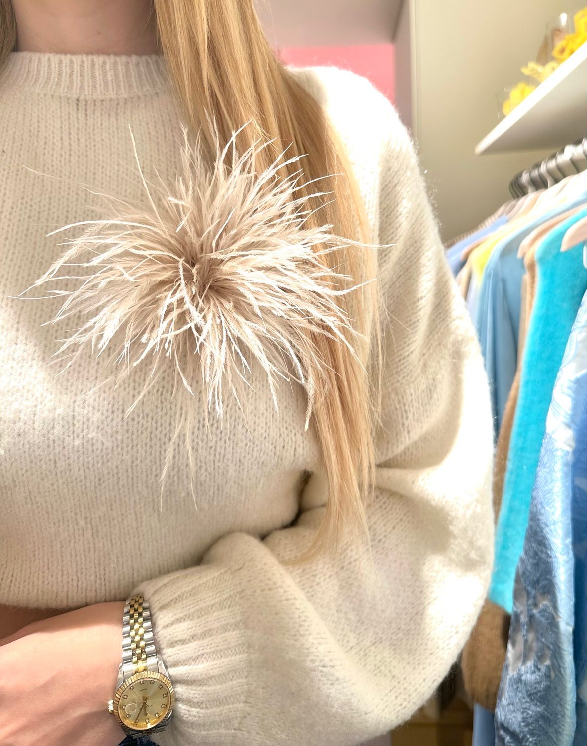 Feather Light Beige
