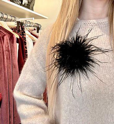 Feather Black