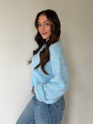 Juju Pull Blue