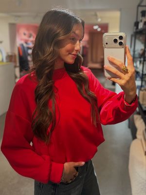 Maya Pull Red