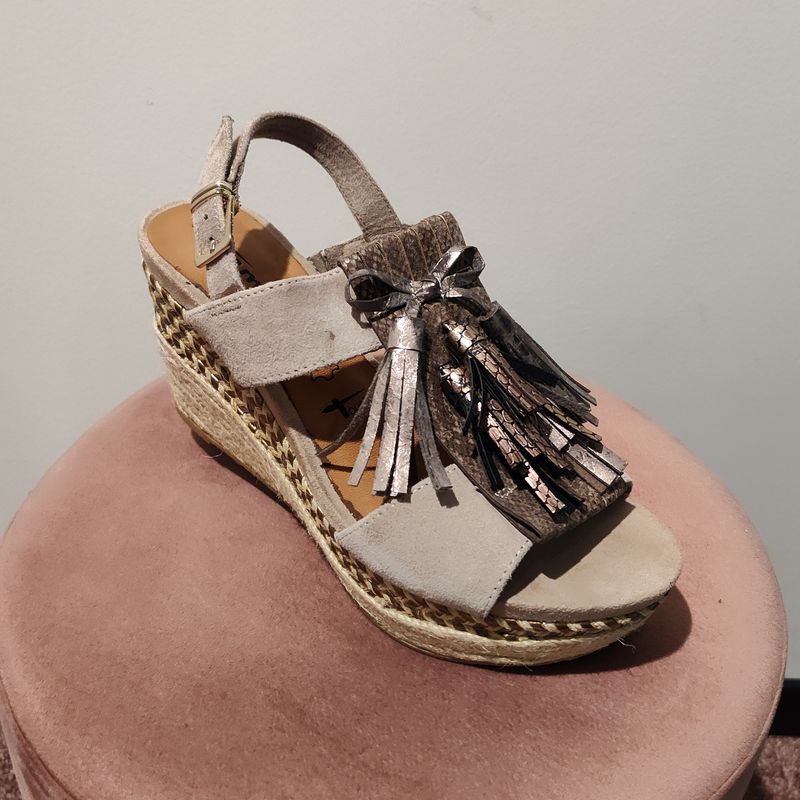 Sandalen in het taupe MAAT 37