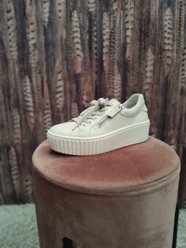 Sneakers Gabor in het crème (MAAT 35,5)