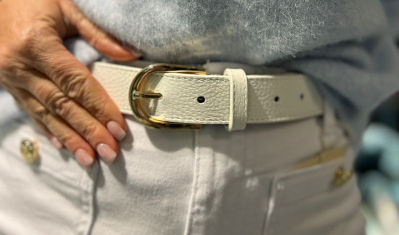 Witte riem in leder