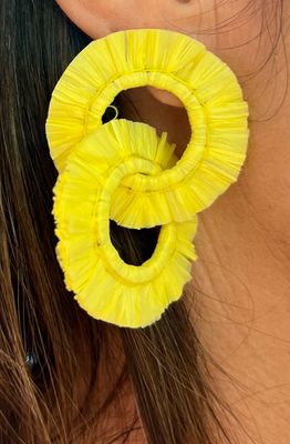 Speciale gele oorbellen