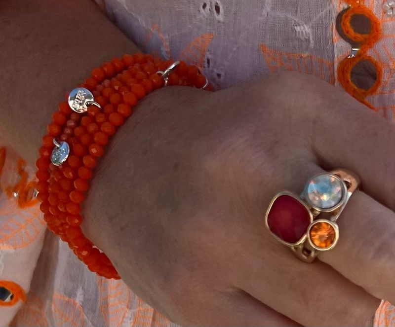 Ring met mooie stenen