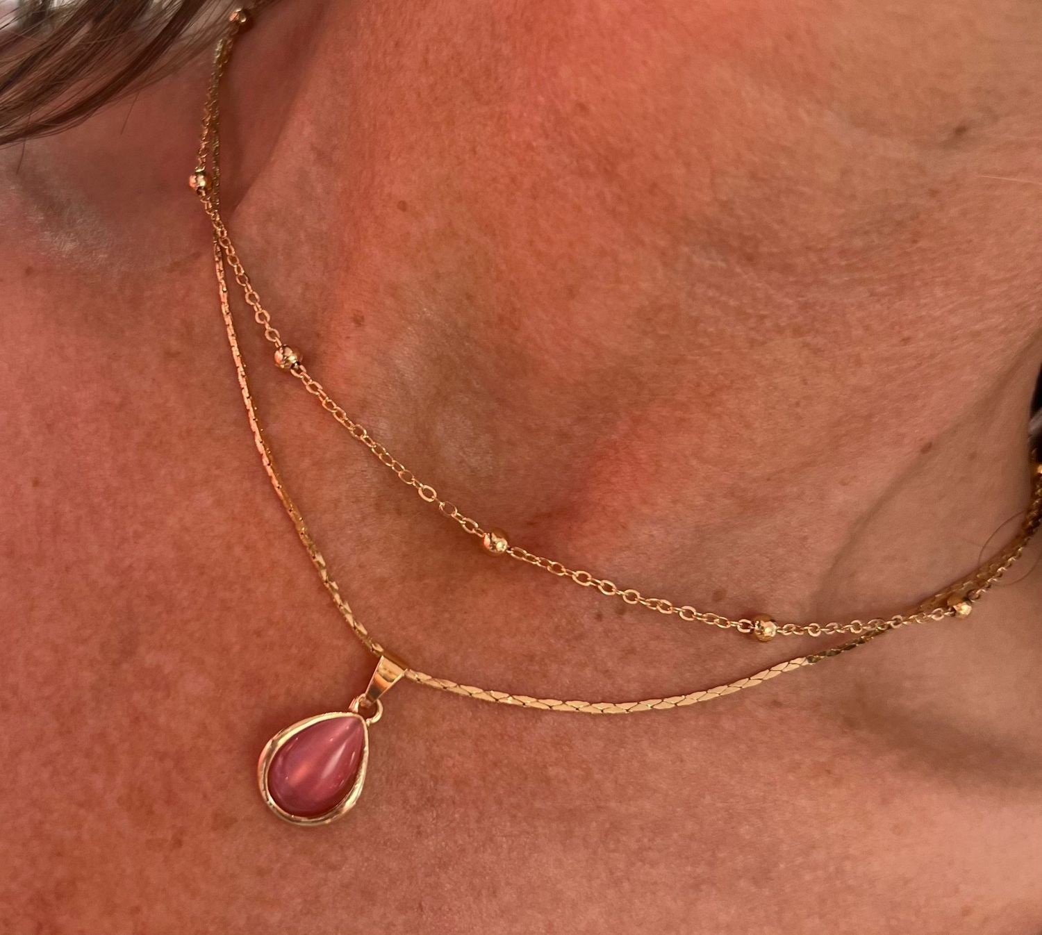 Ketting met roze steen