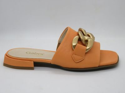 Slippers Gabor verkrijgbaar in drie verschillende kleuren Slippers Gabor verkrijgbaar in drie verschillende kleuren