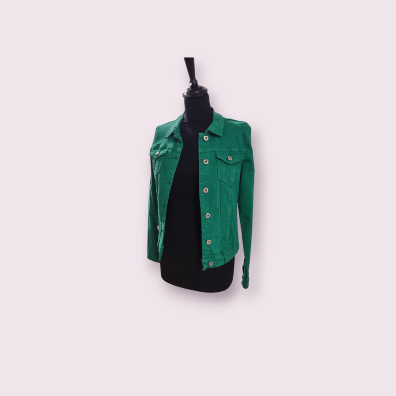 Jeansjasje in het groen (MAAT S) Jeansjasje in het groen (MAAT S)