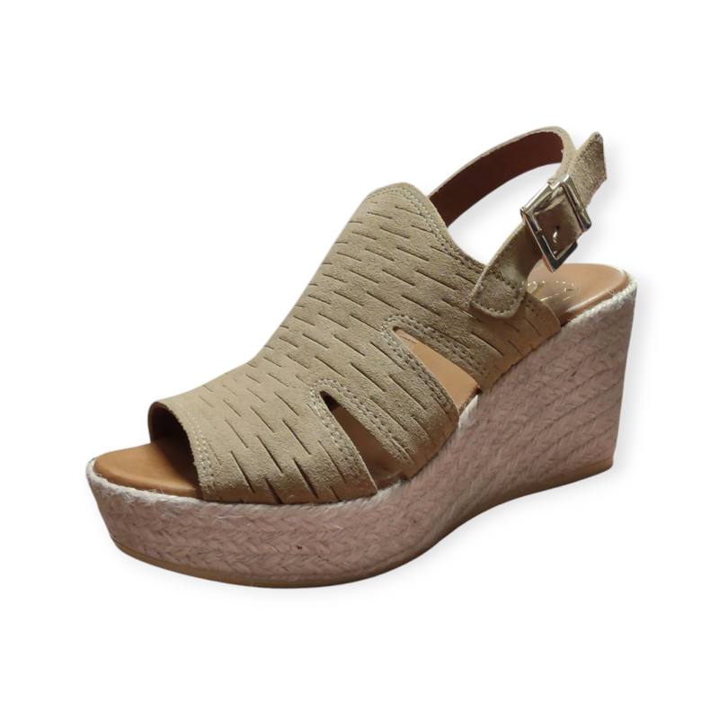 Sandalen met sleehak in het beige Sandalen met sleehak in het beige
